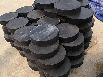 盘山县板式橡胶支座由若干层橡胶片与薄钢板经加压硫化